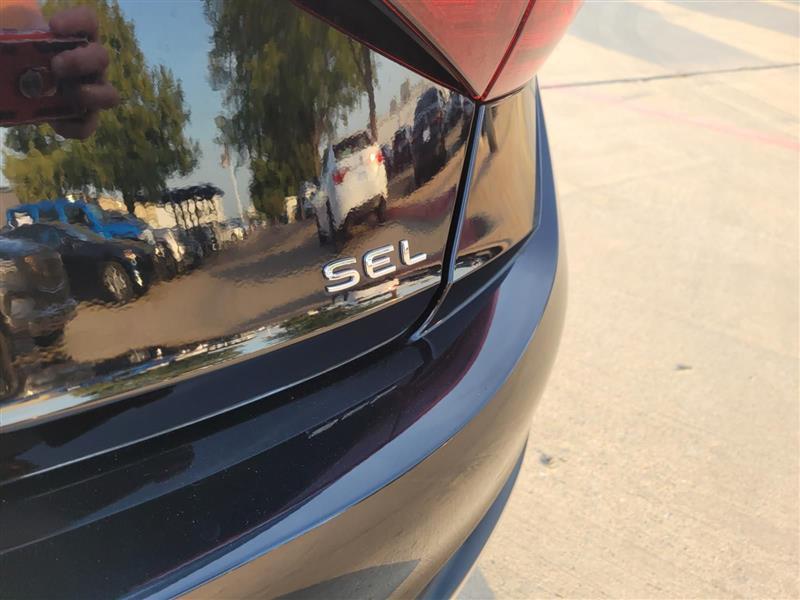 Volkswagen Jetta SEL 2024
