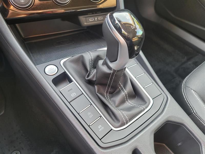 Volkswagen Jetta SEL 2024