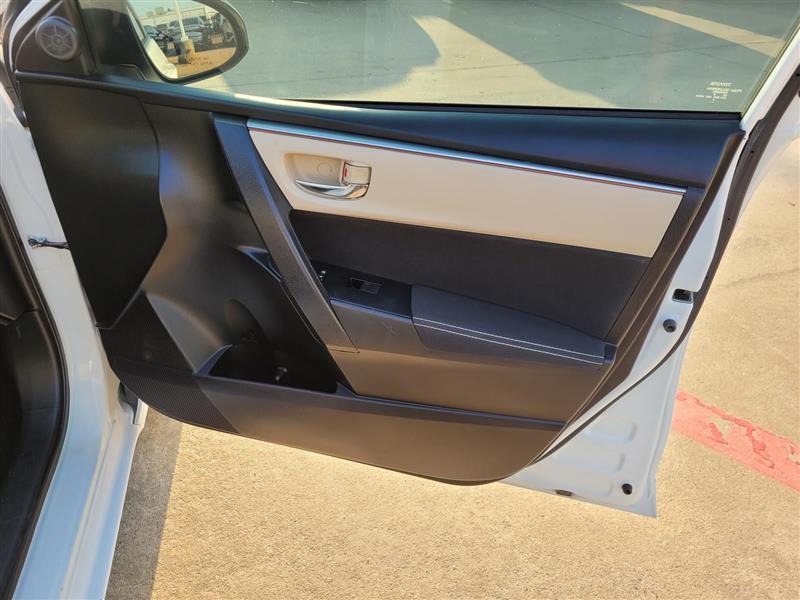 Toyota Corolla LE CVT 2016