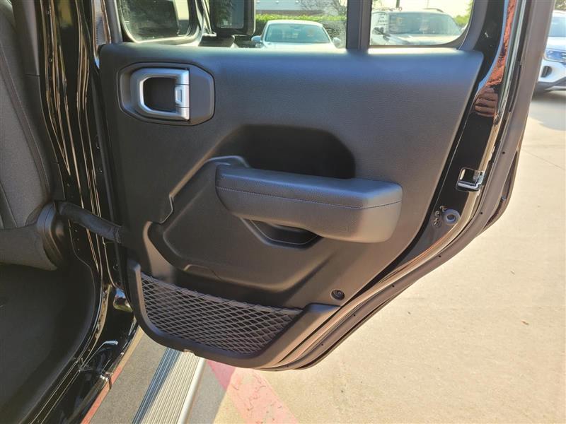Jeep Wrangler Sport 2024