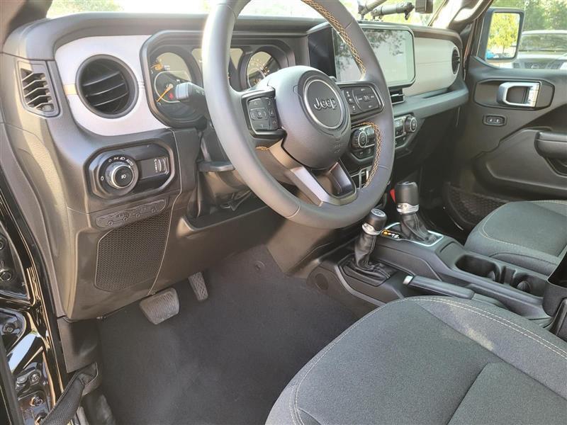 Jeep Wrangler Sport 2024