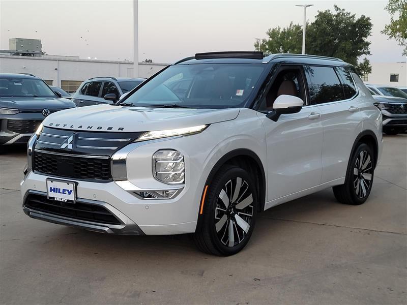 Mitsubishi Outlander SEL 2025