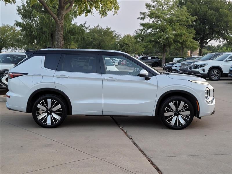 Mitsubishi Outlander SEL 2025