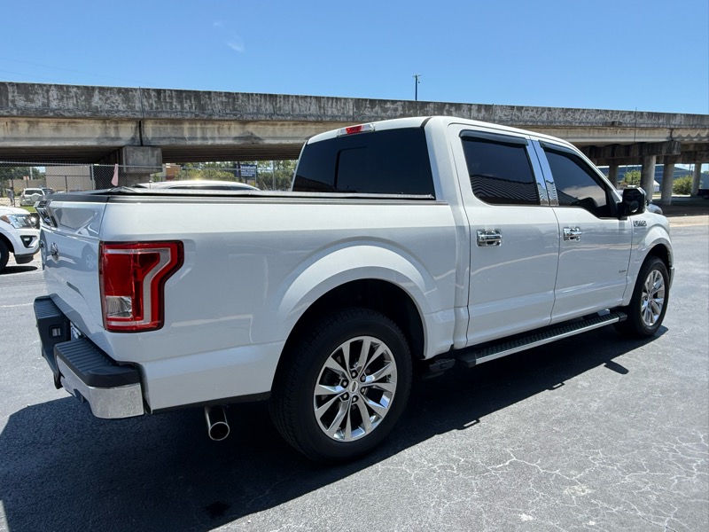 2017 Ford F-150 XLT photo 4