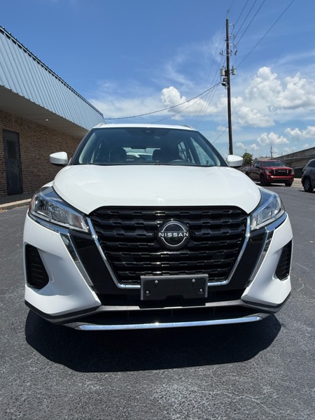 2022 Nissan Kicks SV photo 4