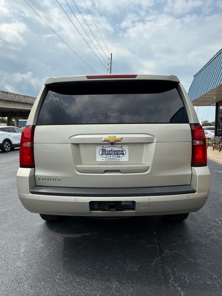 2016 Chevrolet Tahoe LT photo 4