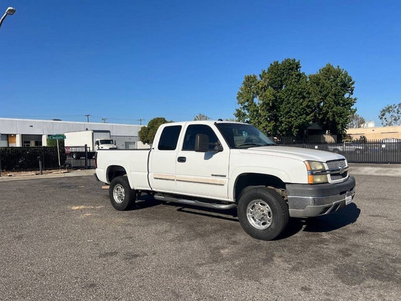 Chevrolet Silverado 2500HD Work Truck Ext. Cab Short Bed 2WD 2004 Chevrolet Silverado 2500HD Work Truck Ext. Cab Short Bed 2WD 2004