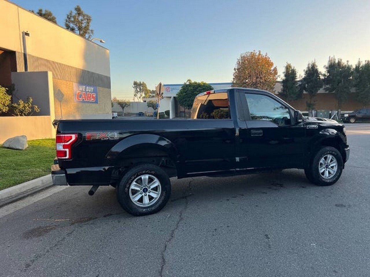 Ford F-150 XL 8-ft. Bed 2WD 2018 Ford F-150 XL 8-ft. Bed 2WD 2018