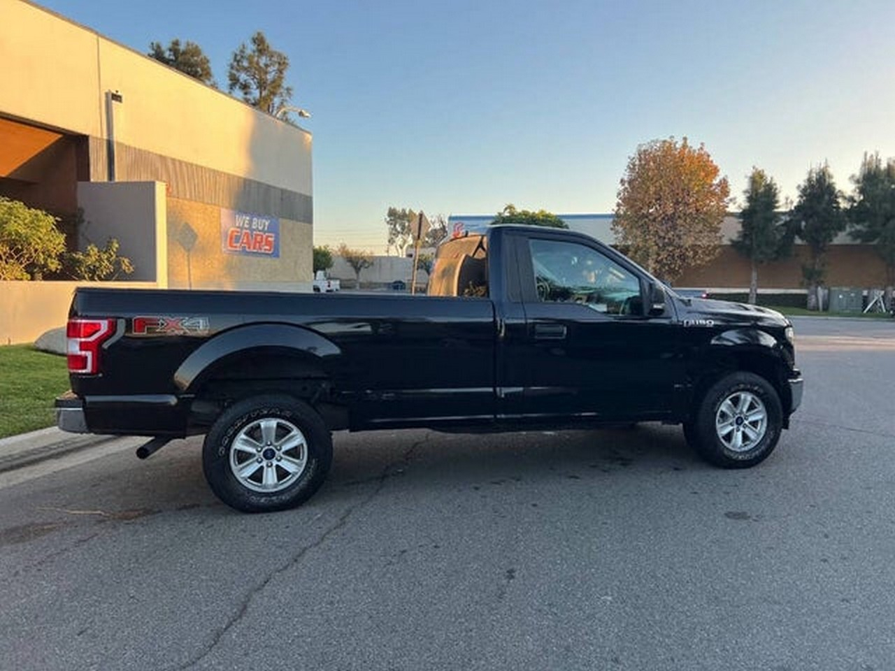 Ford F-150 XL 8-ft. Bed 2WD 2018 Ford F-150 XL 8-ft. Bed 2WD 2018