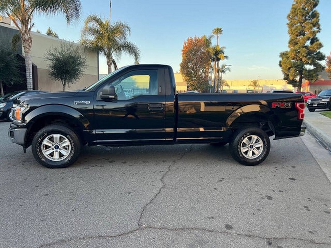 Ford F-150 XL 8-ft. Bed 2WD 2018 Ford F-150 XL 8-ft. Bed 2WD 2018
