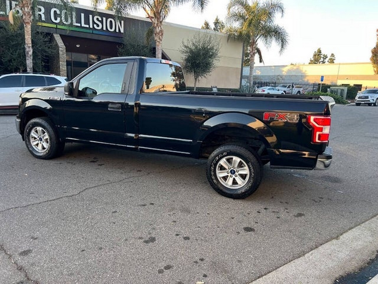 Ford F-150 XL 8-ft. Bed 2WD 2018 Ford F-150 XL 8-ft. Bed 2WD 2018