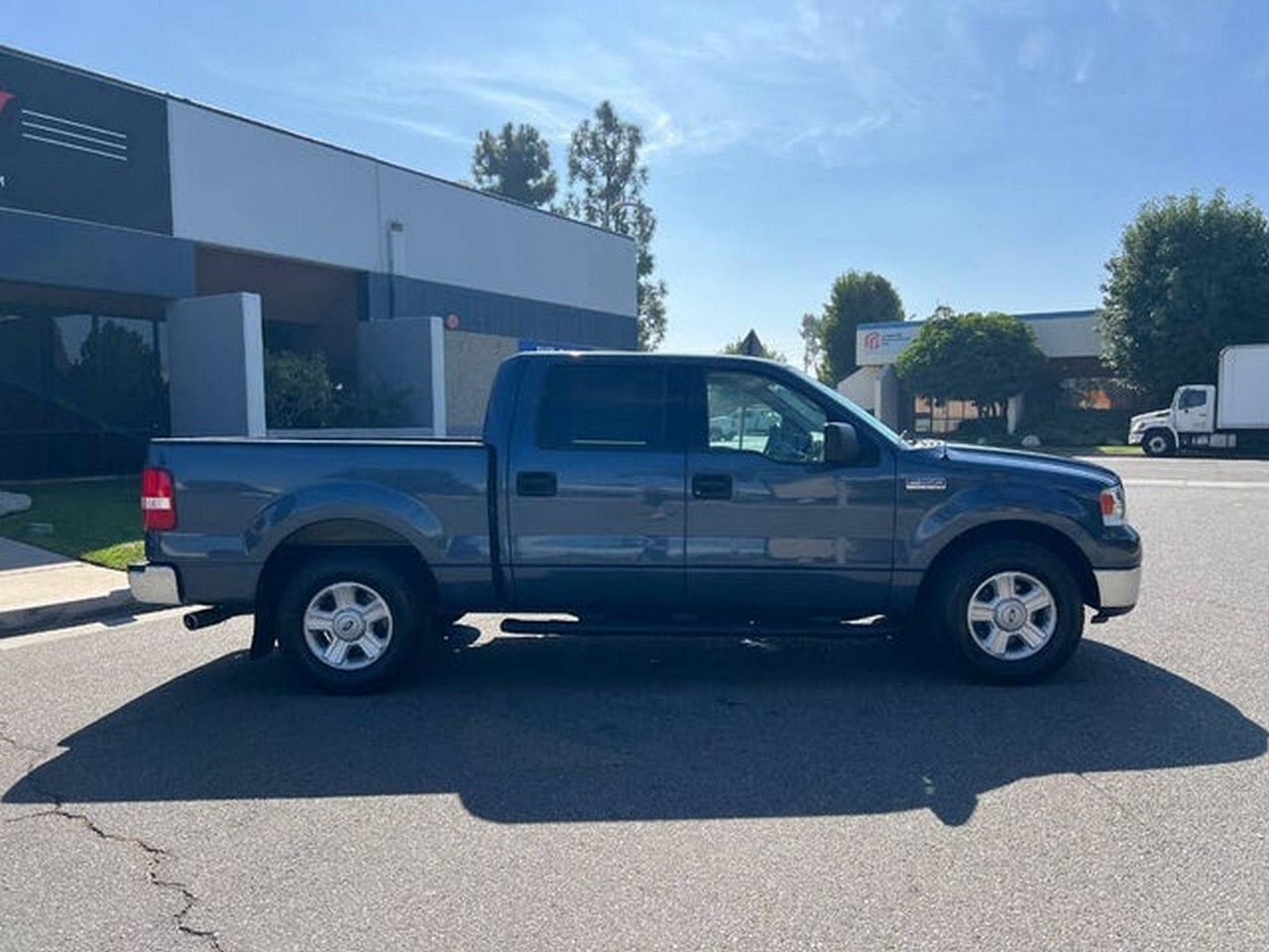 Ford F-150 Lariat SuperCrew 2WD 2004 Ford F-150 Lariat SuperCrew 2WD 2004