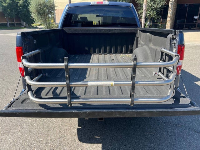 Ford F-150 Lariat SuperCrew 2WD 2004 Ford F-150 Lariat SuperCrew 2WD 2004