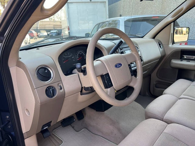 Ford F-150 Lariat SuperCrew 2WD 2004 Ford F-150 Lariat SuperCrew 2WD 2004