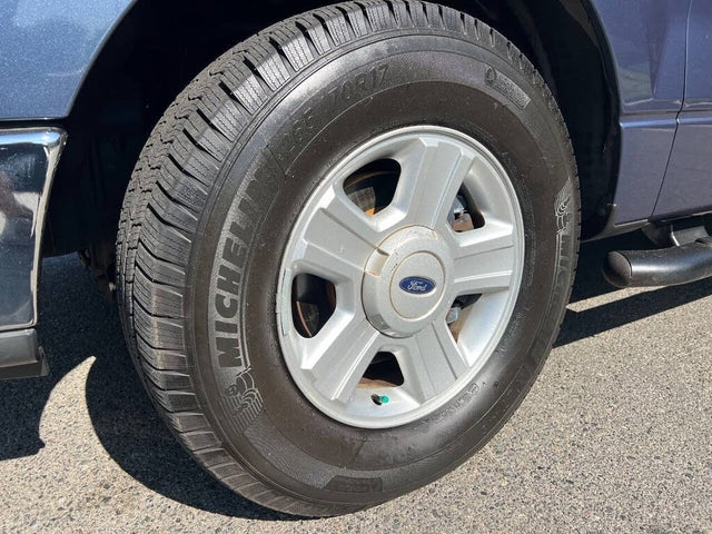 Ford F-150 Lariat SuperCrew 2WD 2004 Ford F-150 Lariat SuperCrew 2WD 2004