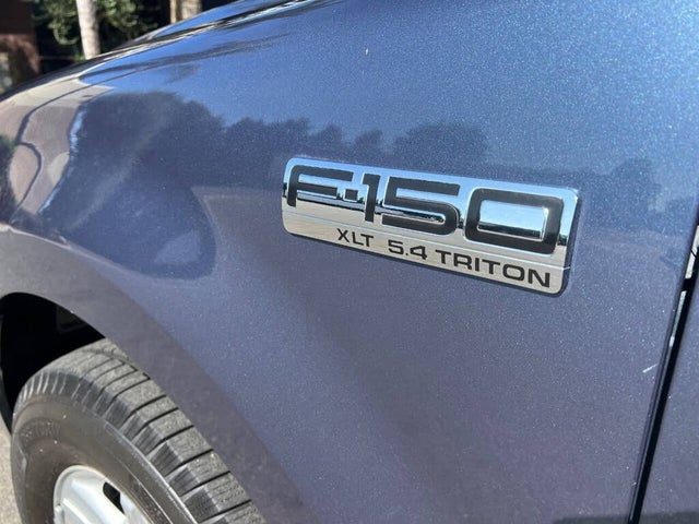 Ford F-150 Lariat SuperCrew 2WD 2004 Ford F-150 Lariat SuperCrew 2WD 2004