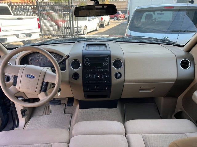 Ford F-150 Lariat SuperCrew 2WD 2004 Ford F-150 Lariat SuperCrew 2WD 2004