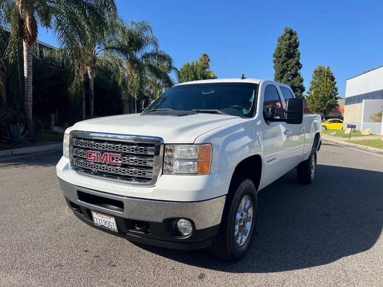 GMC Sierra 2500HD SLT Crew Cab 2WD 2012 GMC Sierra 2500HD SLT Crew Cab 2WD 2012