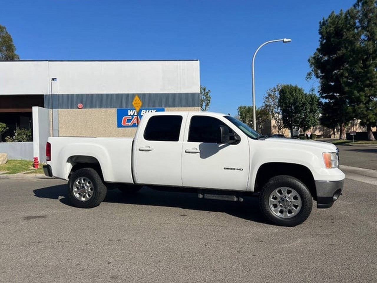GMC Sierra 2500HD SLT Crew Cab 2WD 2012 GMC Sierra 2500HD SLT Crew Cab 2WD 2012
