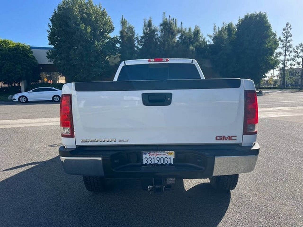 GMC Sierra 2500HD SLT Crew Cab 2WD 2012 GMC Sierra 2500HD SLT Crew Cab 2WD 2012