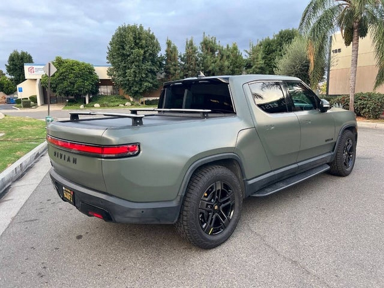 Rivian R1T Launch Edition 2022 Rivian R1T Launch Edition 2022