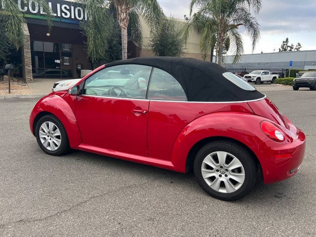 Volkswagen New Beetle S PZEV Convertible 2008 Volkswagen New Beetle S PZEV Convertible 2008