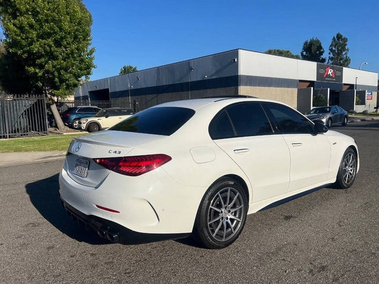 Mercedes-Benz C-Class AMG43 Sedan 2023 Mercedes-Benz C-Class AMG43 Sedan 2023