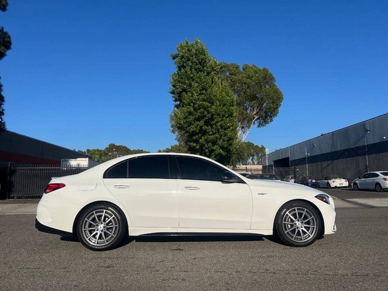 Mercedes-Benz C-Class AMG43 Sedan 2023 Mercedes-Benz C-Class AMG43 Sedan 2023