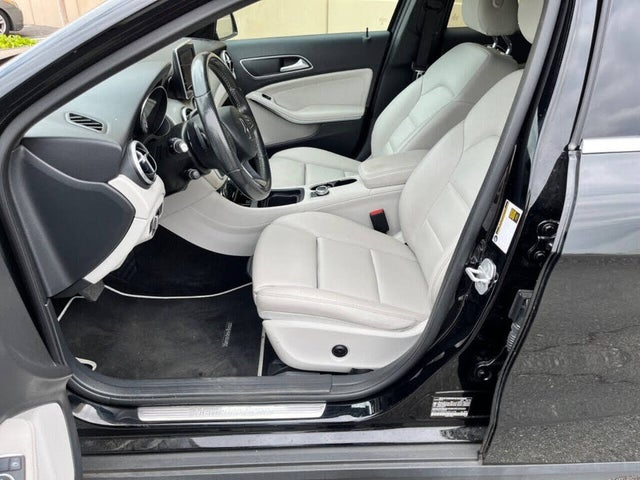 Mercedes-Benz GLA-Class GLA250 2016 Mercedes-Benz GLA-Class GLA250 2016