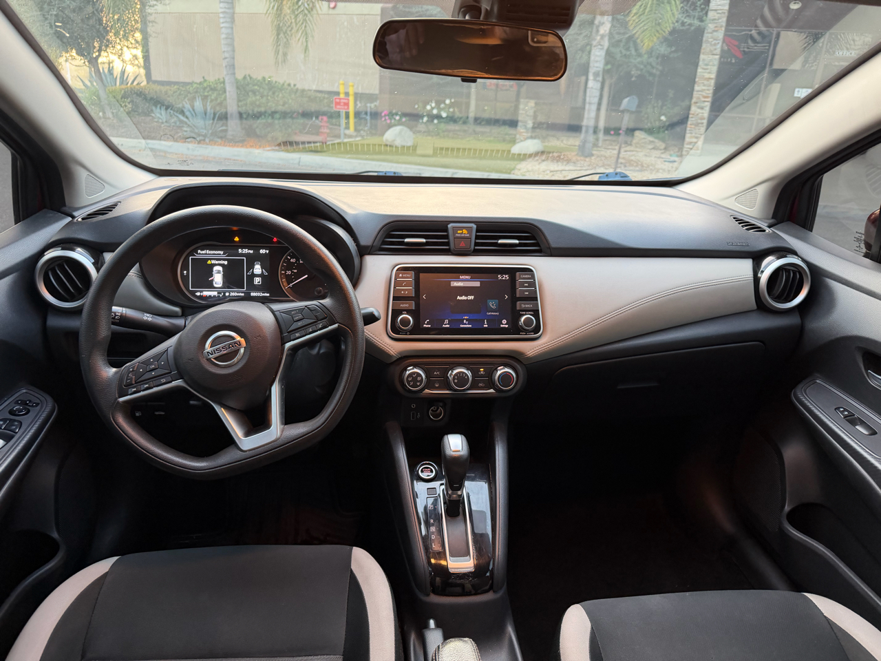 Nissan Versa SV 2020