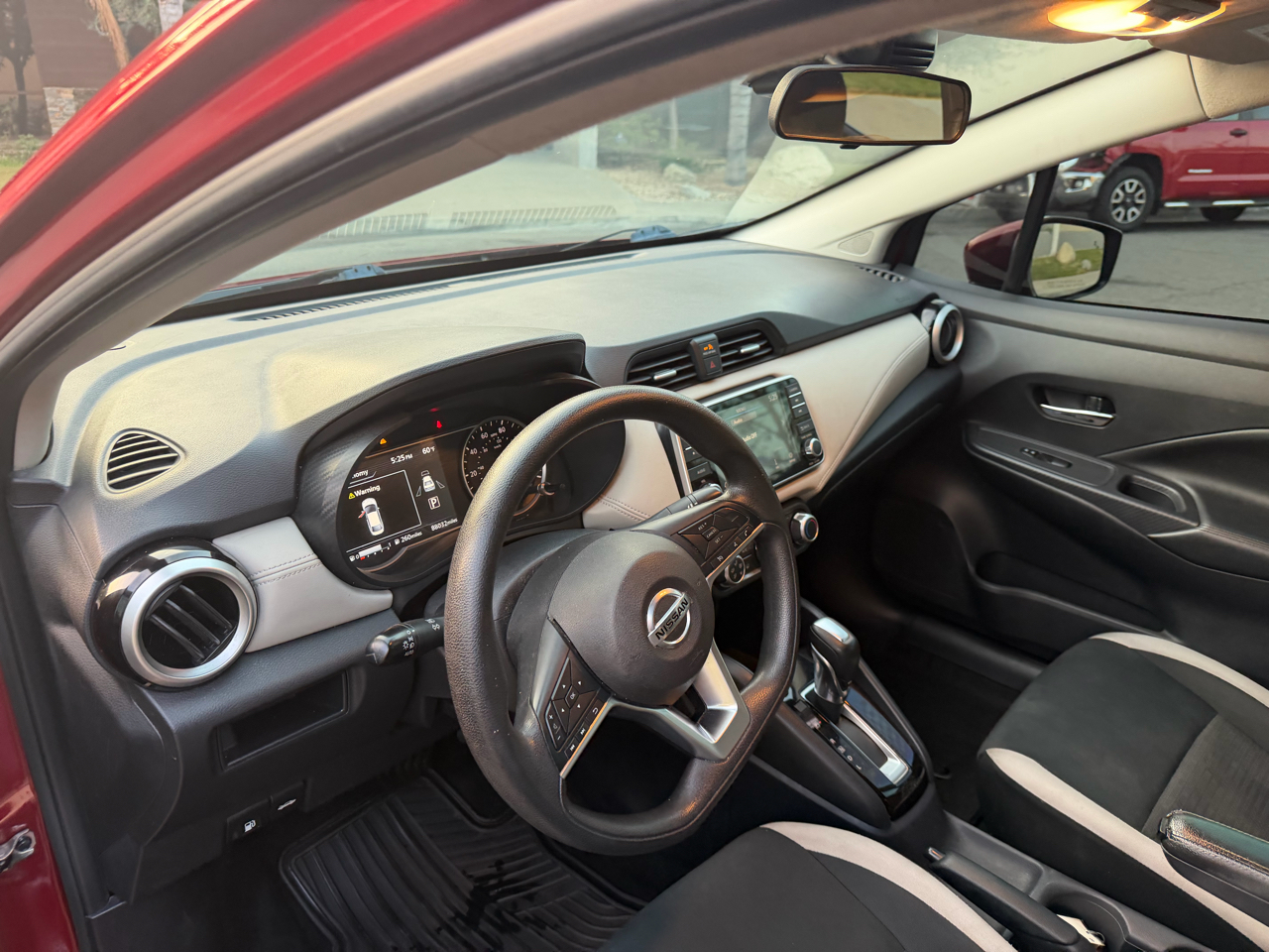 Nissan Versa SV 2020