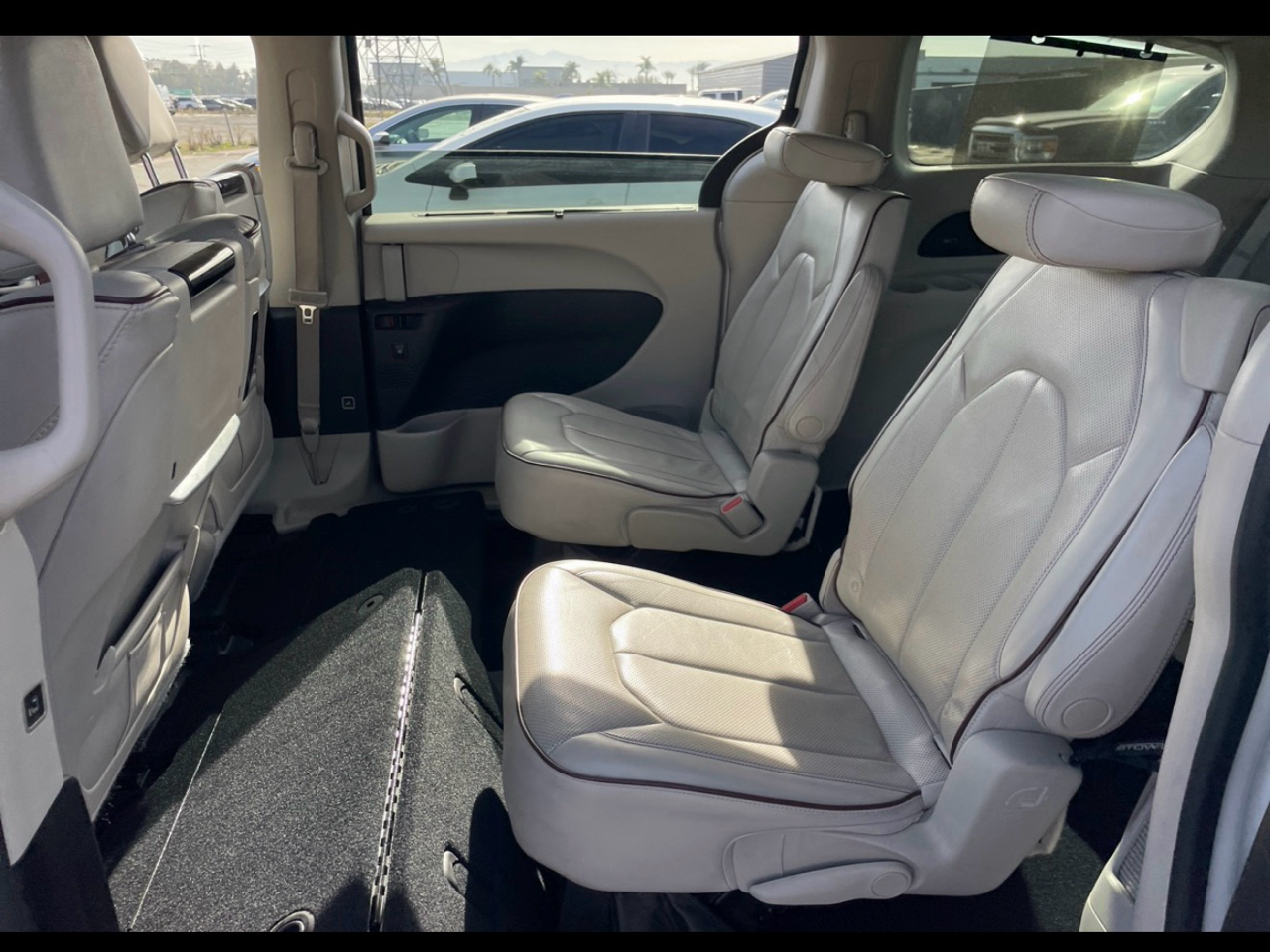 Chrysler Pacifica Limited 2017