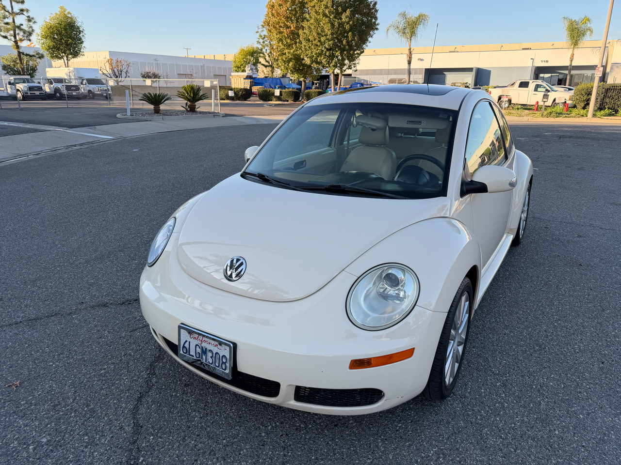 Volkswagen New Beetle S PZEV 2008