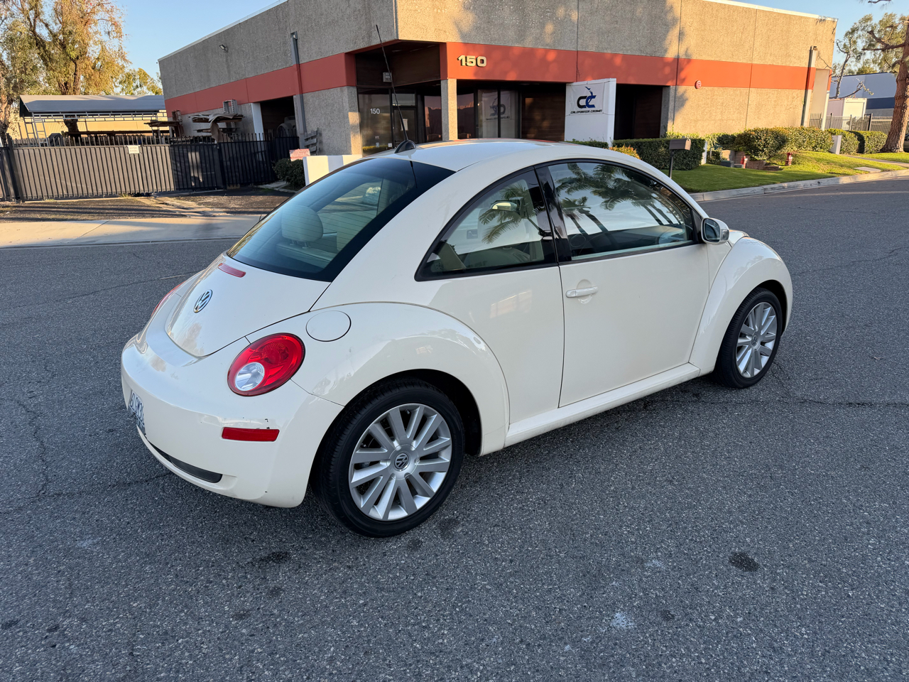 Volkswagen New Beetle S PZEV 2008