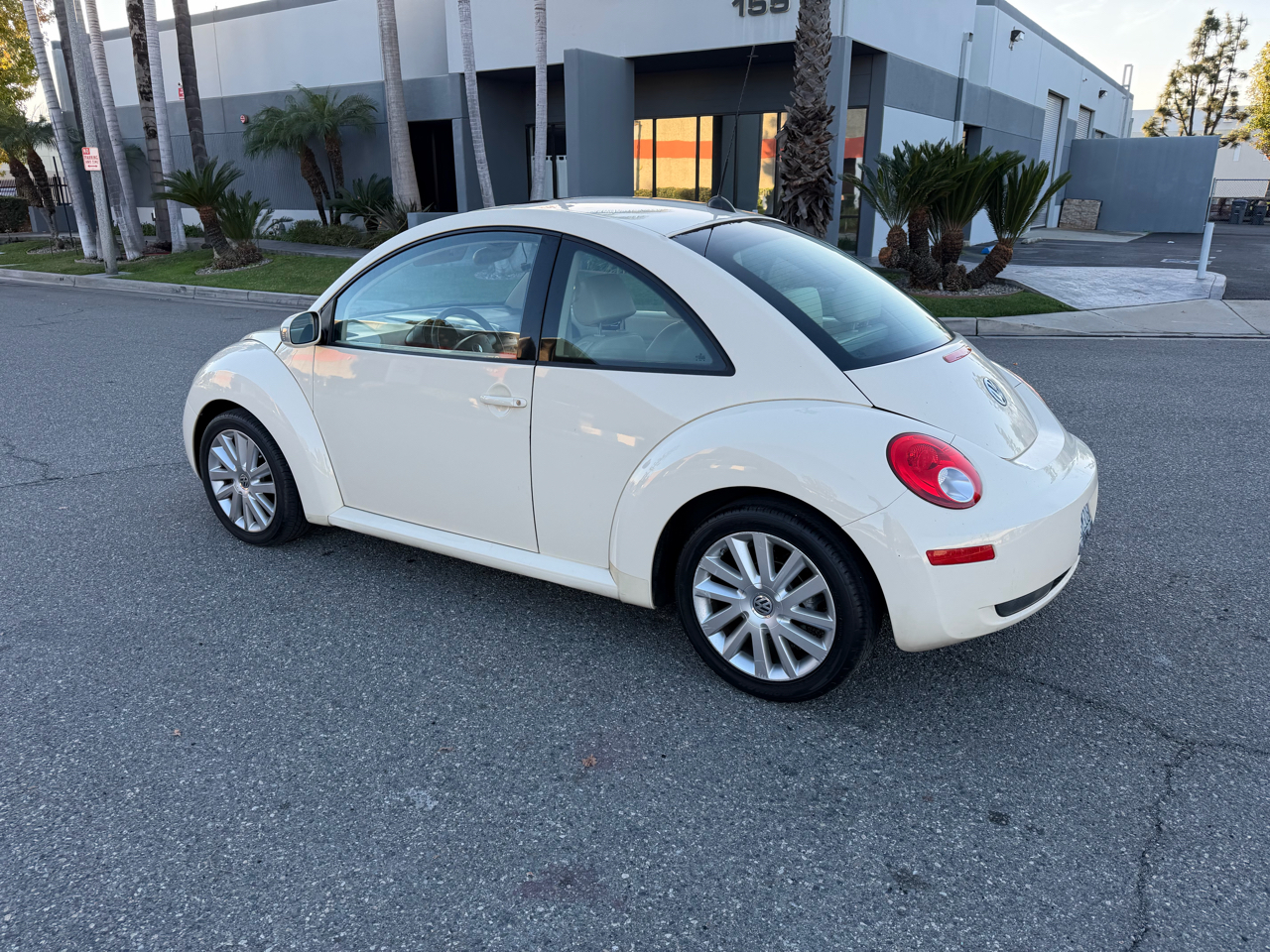 Volkswagen New Beetle S PZEV 2008