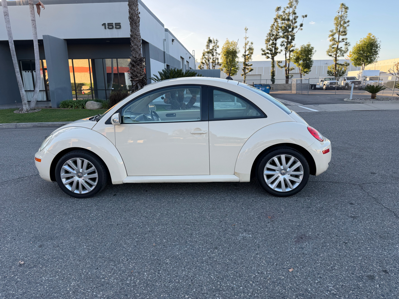 Volkswagen New Beetle S PZEV 2008
