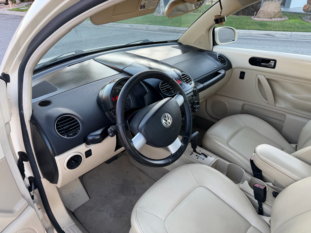 Volkswagen New Beetle S PZEV 2008