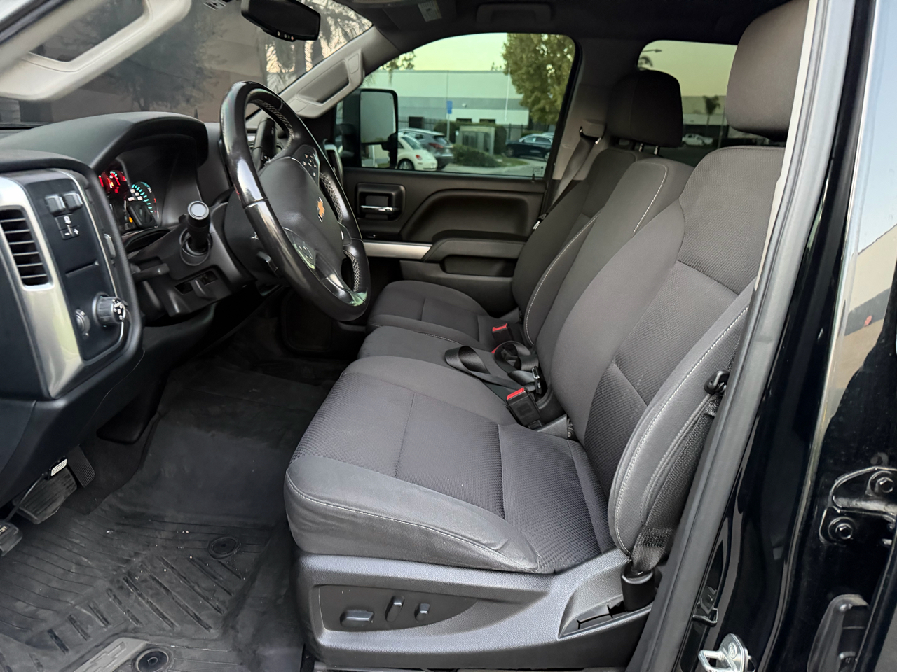 Chevrolet Silverado 1500 1LT Crew Cab 2WD 2018