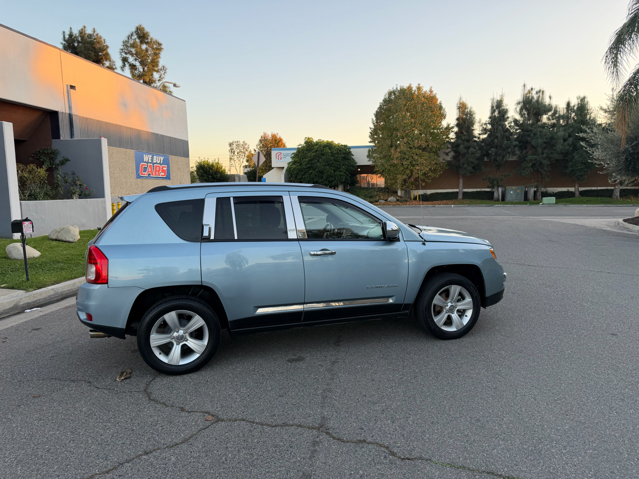 Jeep Compass Latitude FWD 2013