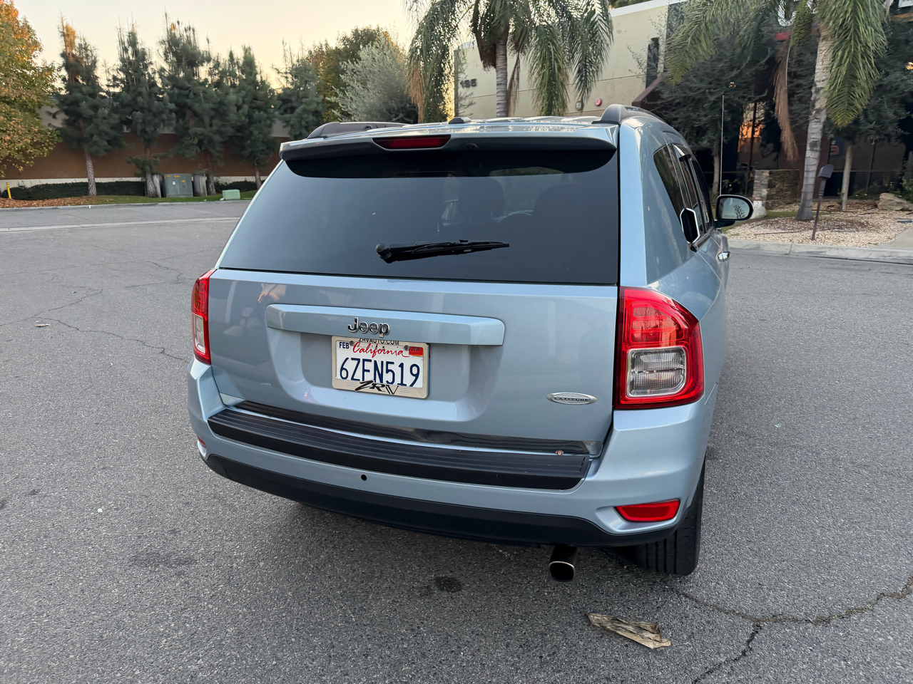 Jeep Compass Latitude FWD 2013