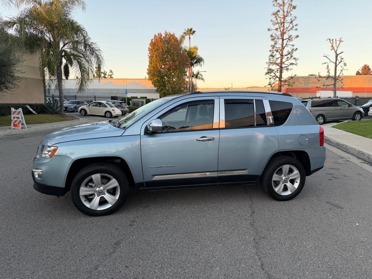 Jeep Compass Latitude FWD 2013