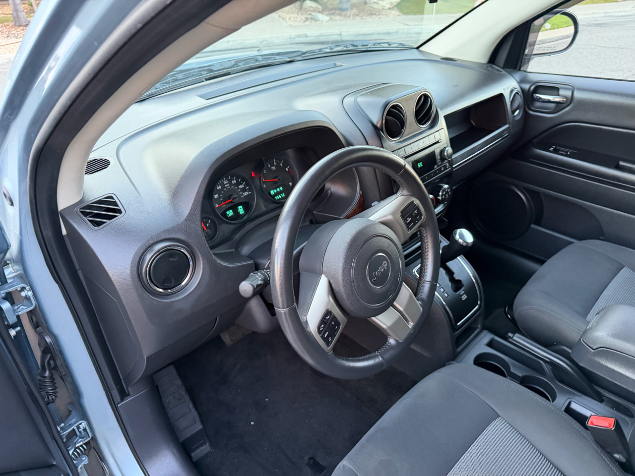 Jeep Compass Latitude FWD 2013