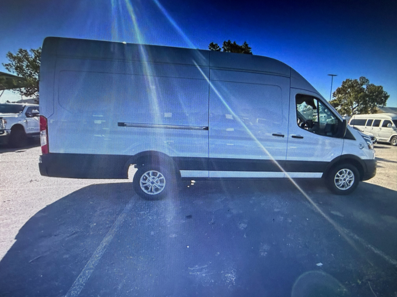 Ford Transit 350 Van High Roof w/Sliding Pass. 148-in. WB EL 2022