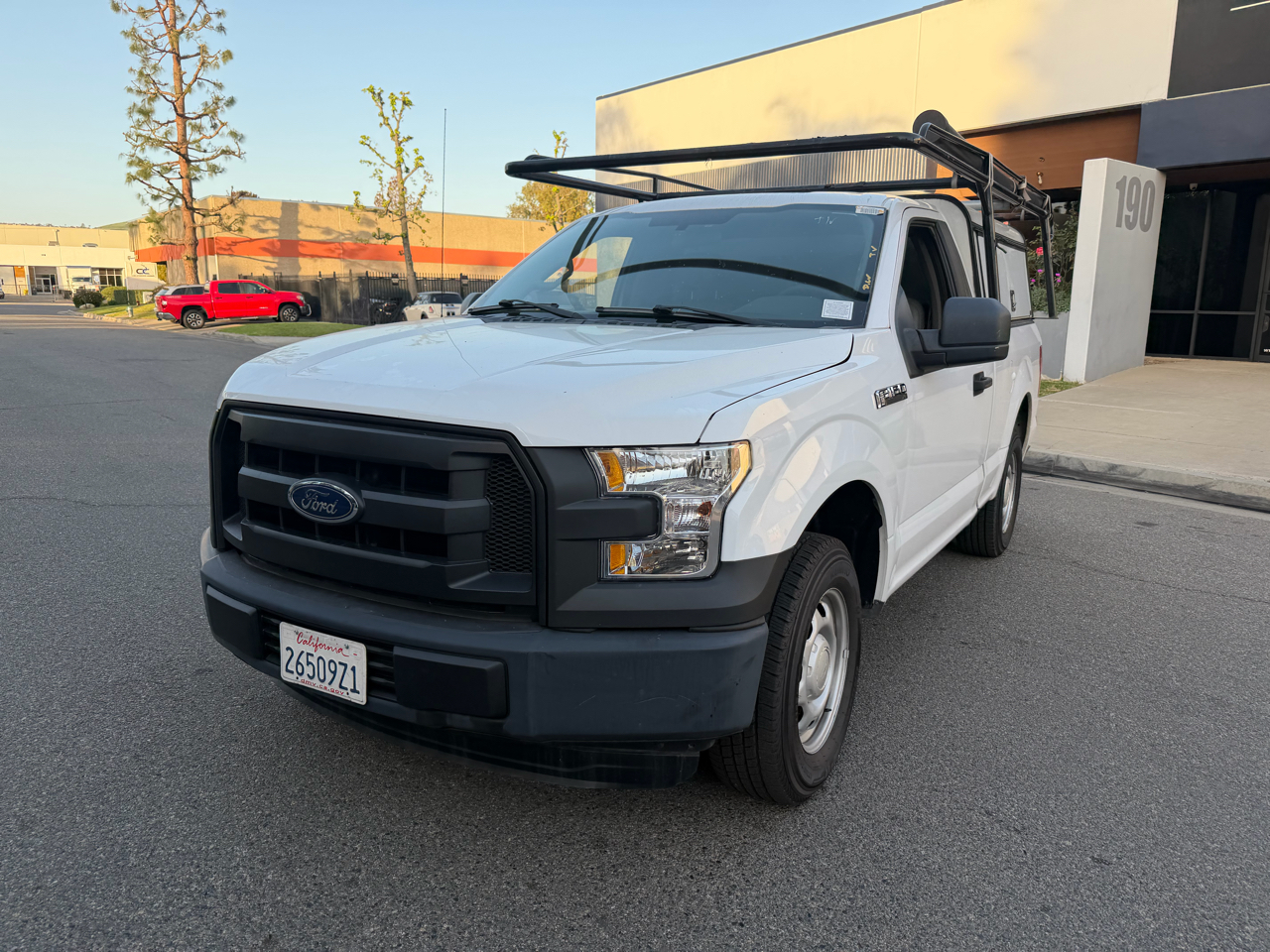 Ford F-150 2WD Reg Cab 141" XL 2016