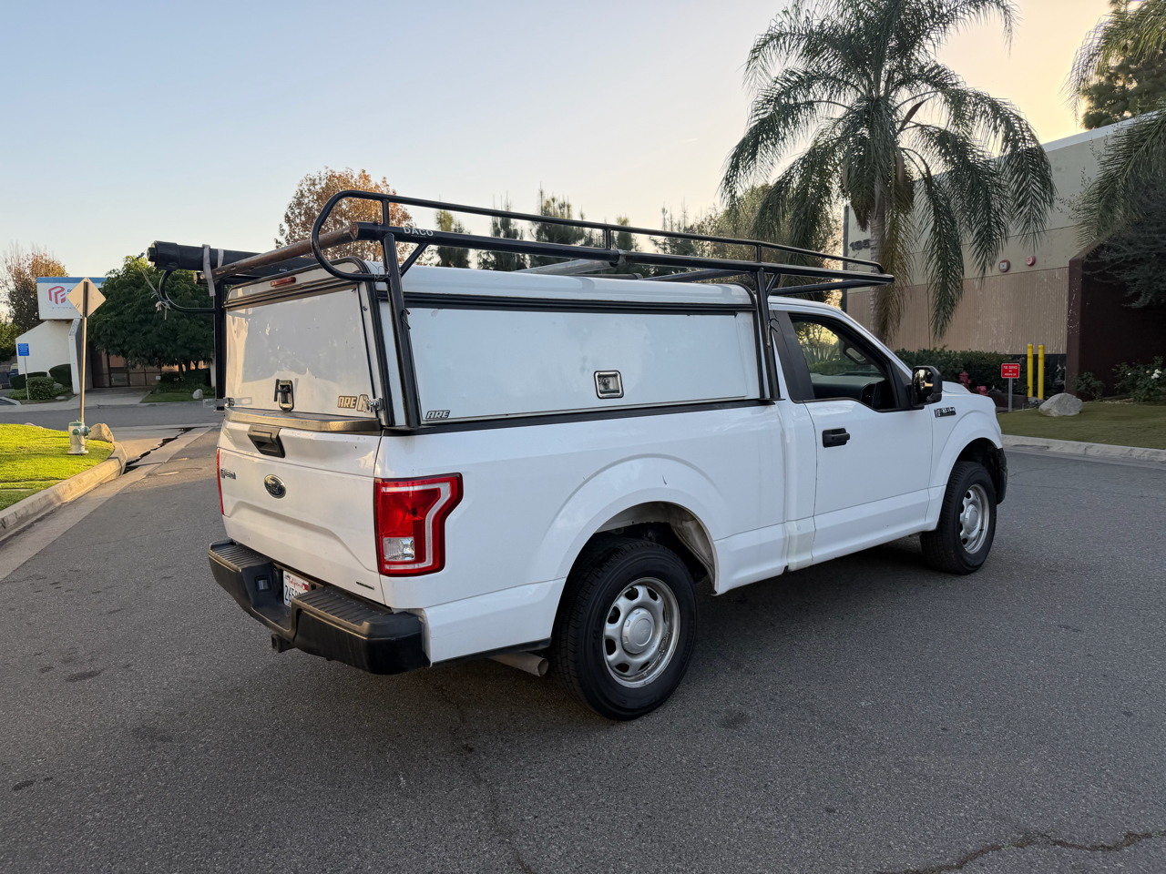 Ford F-150 2WD Reg Cab 141" XL 2016