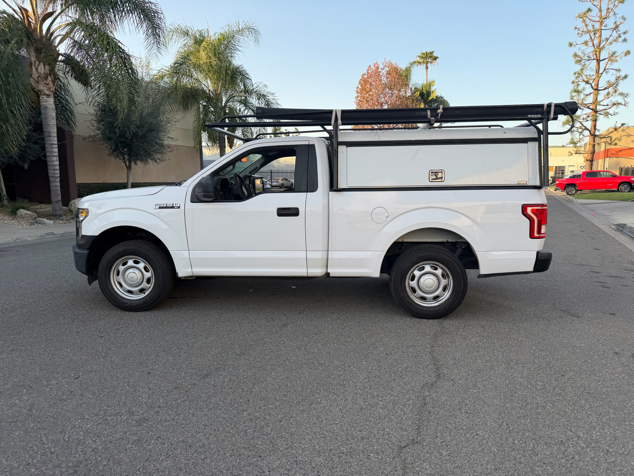 Ford F-150 2WD Reg Cab 141" XL 2016
