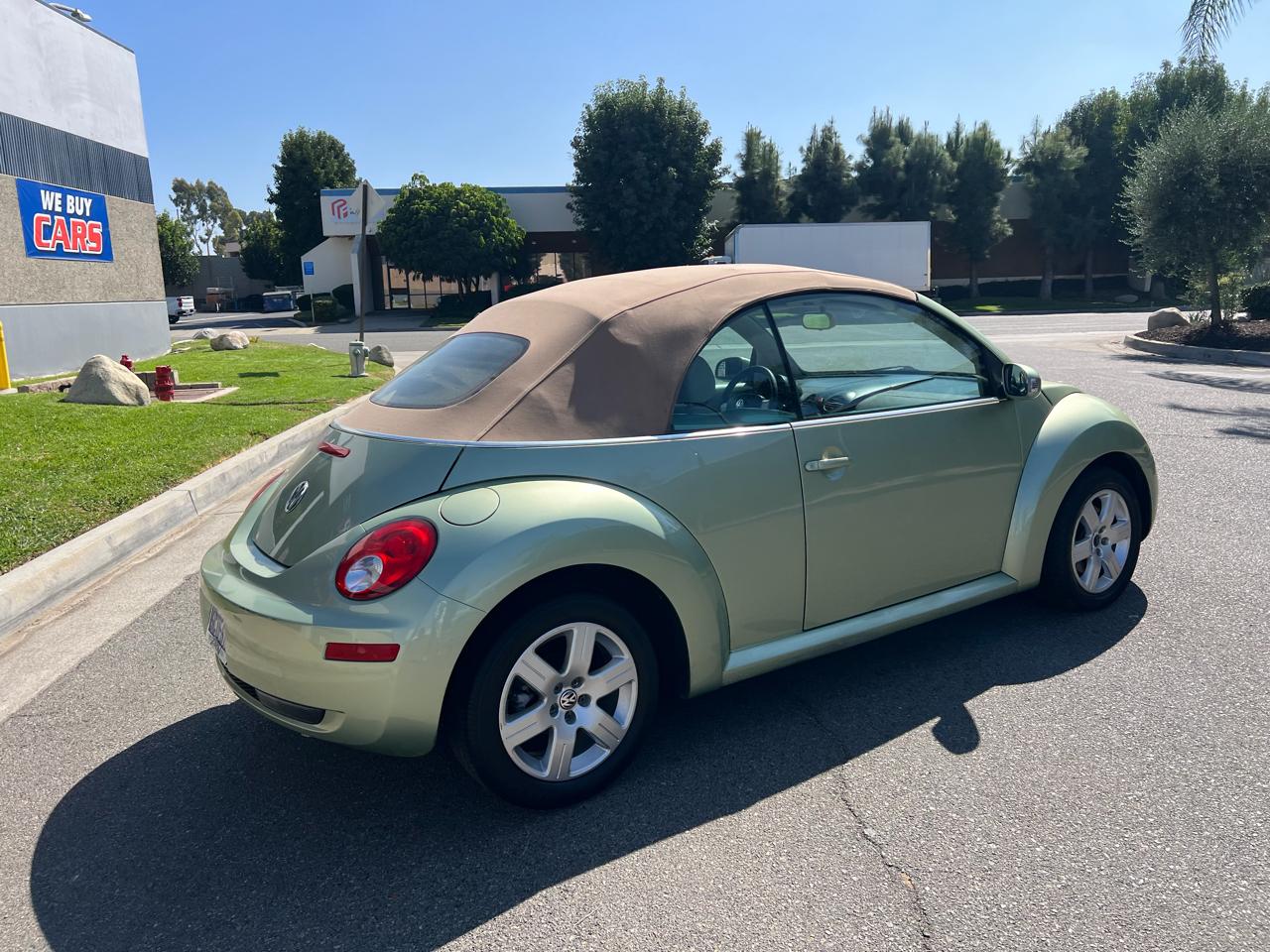 Volkswagen New Beetle S PZEV Convertible 2009