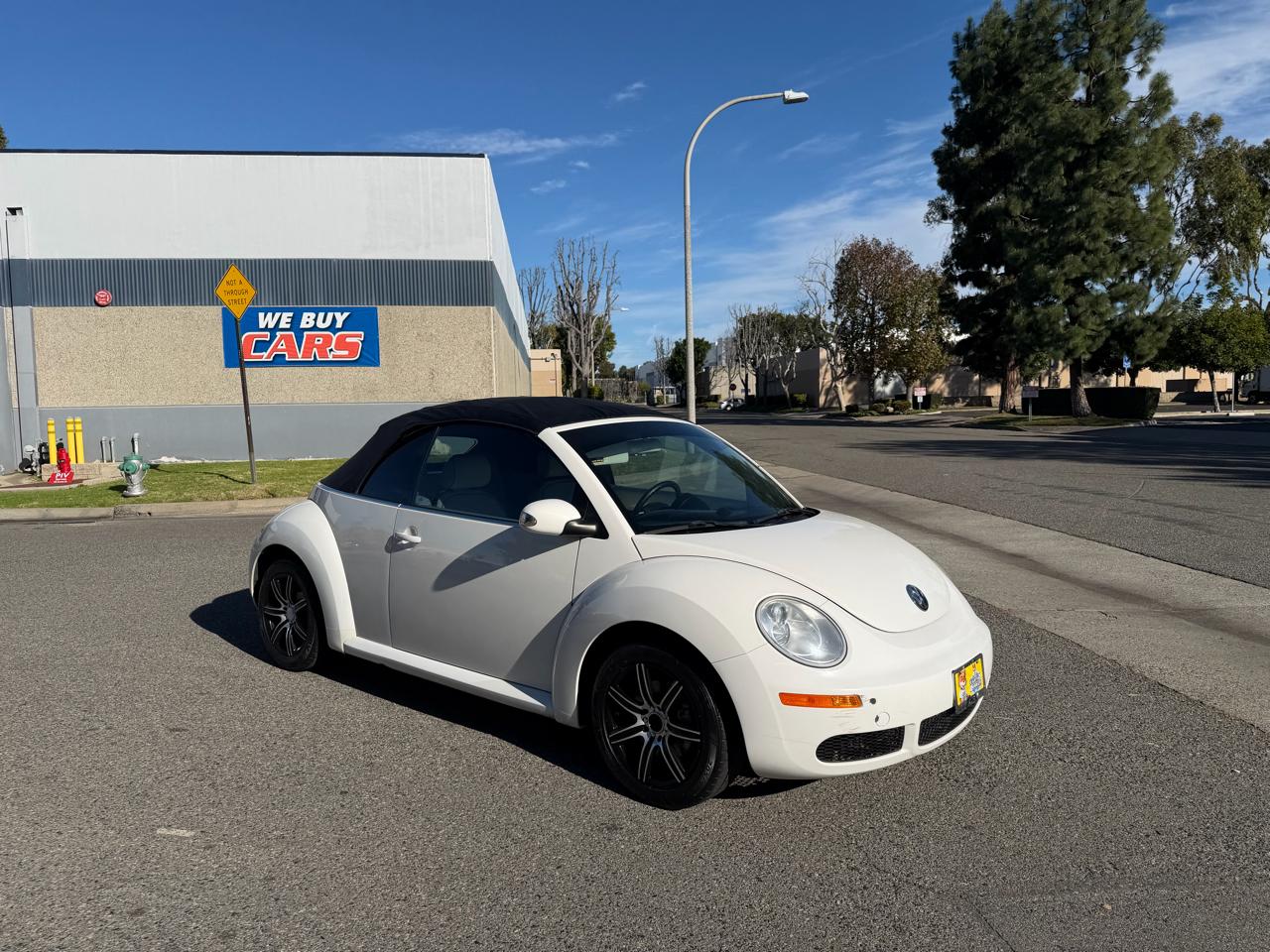 Volkswagen New Beetle S PZEV Convertible 2009