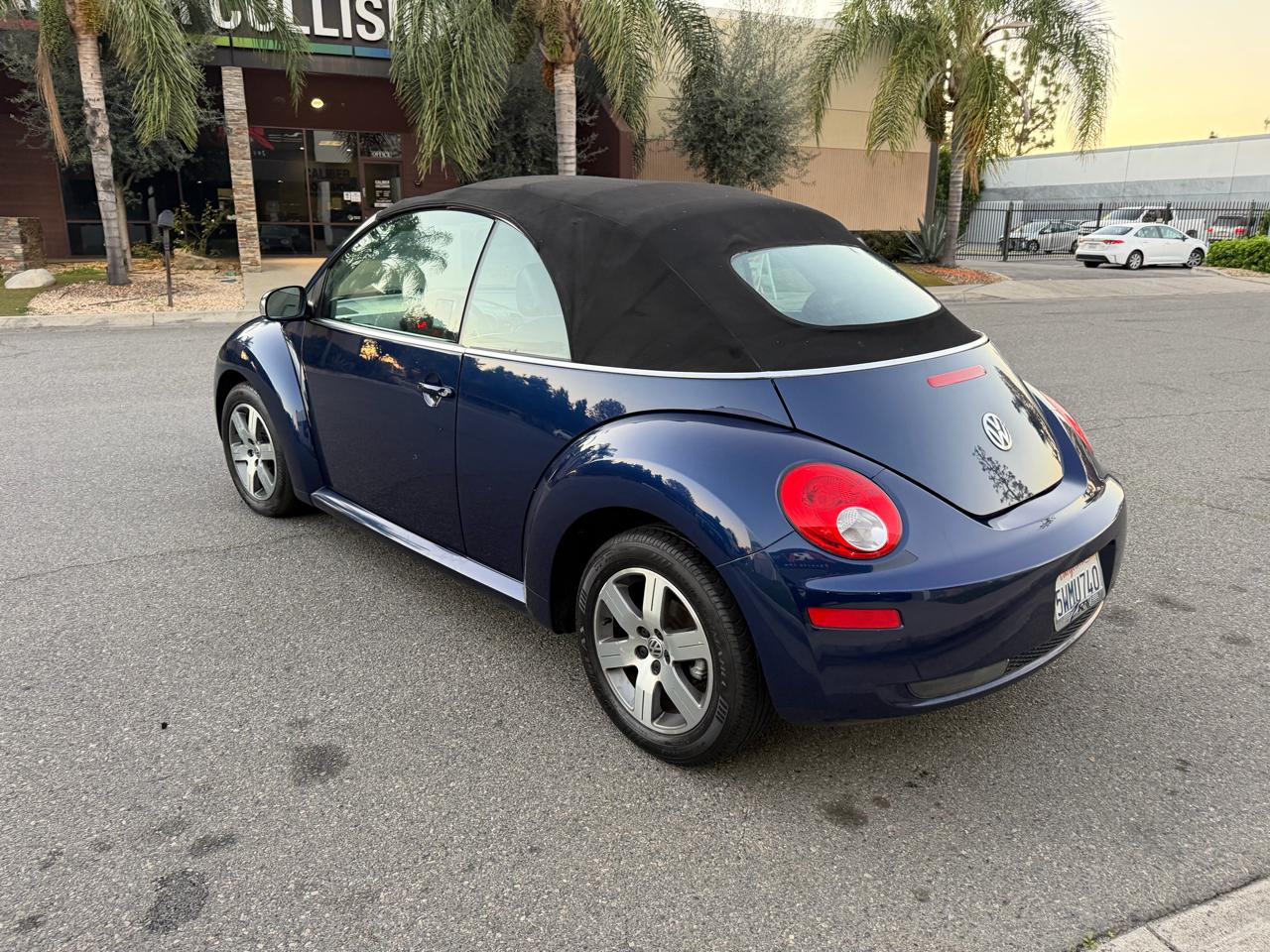 Volkswagen New Beetle 2.5L PZEV Convertible 2006