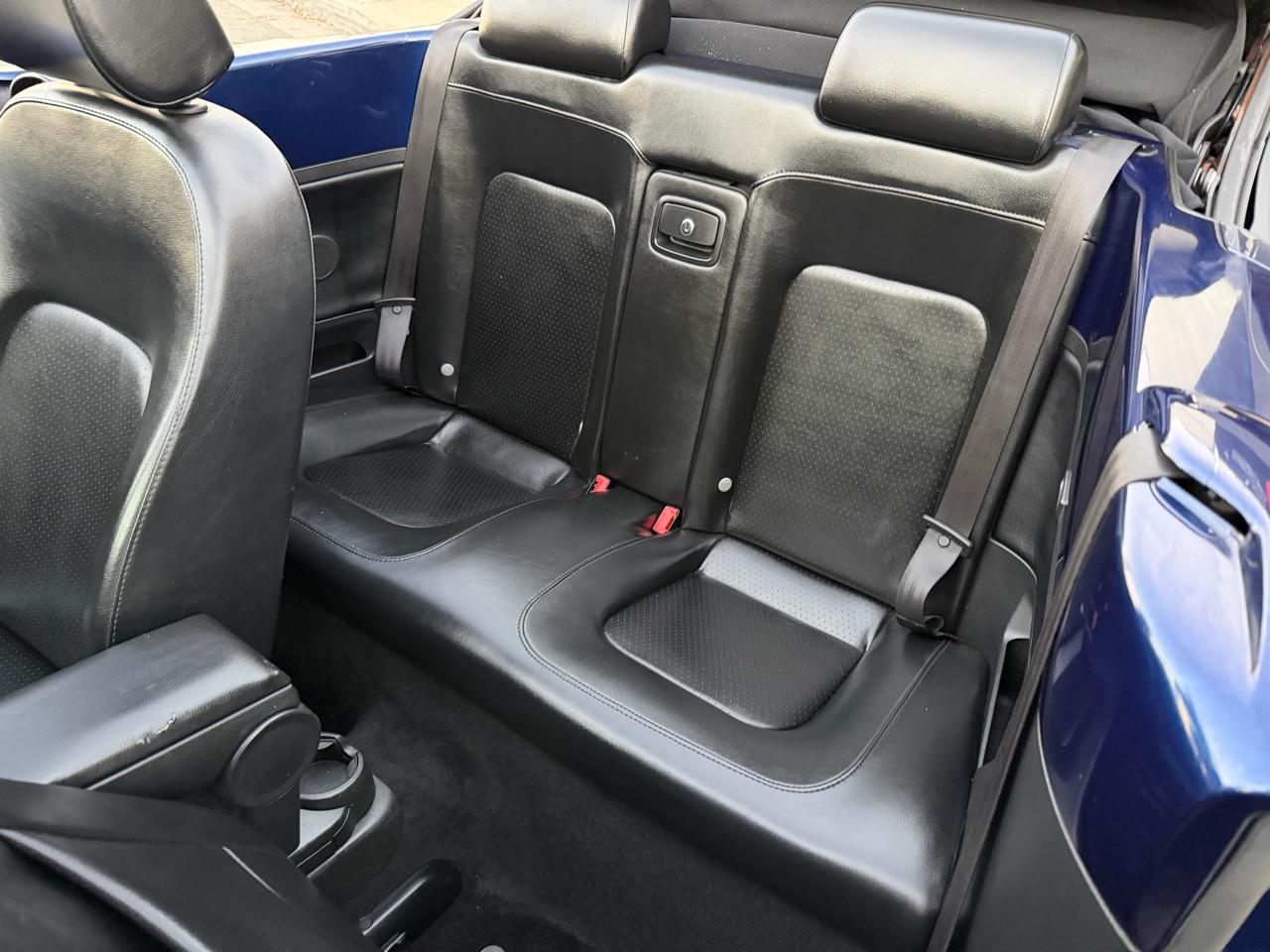 Volkswagen New Beetle 2.5L PZEV Convertible 2006